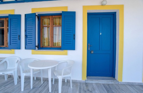 Logaras Apartment | Room 'Studio 2' with Mountain View, Wi-Fi and Air Conditioning