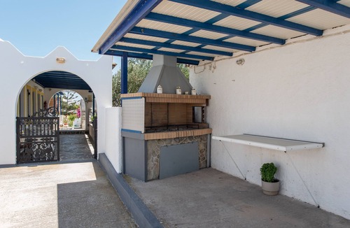 Logaras Apartment | Room 'Studio 5' with Mountain View, Wi-Fi and Air Conditioning