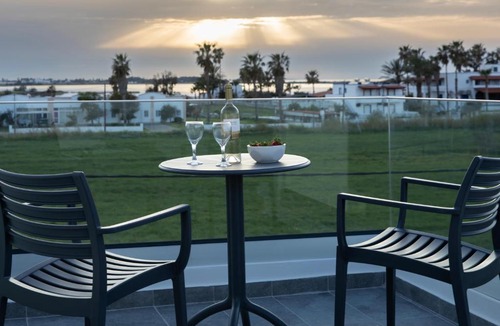 Tingaki Apartment | Salt lake view houses