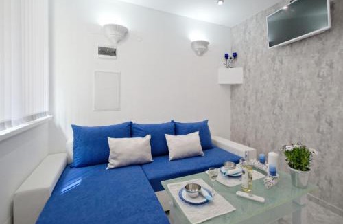 Mousio Apartment | Santorini Style in Athens, Greece