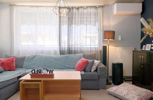 Argyroupoli Apartment | Sea-View Apt Argyroupoli, Athens