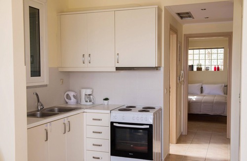 Kiveri Apartment | Seafront apartment in Kiveri, near Nafplion.
