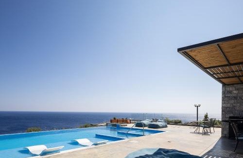 Vizari Villa | Seafront elegant villas, with infinity pools & devine views!