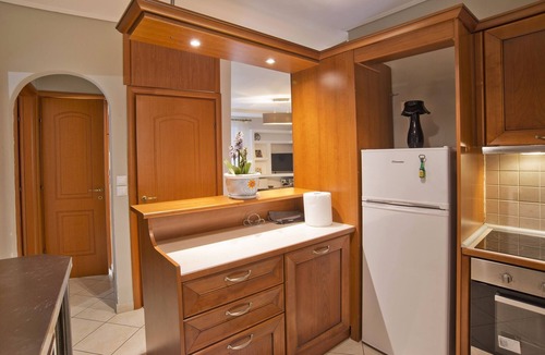 Peiraiki Apartment | Seaside Spacious 2 BR, 2BA, Sea view Apt