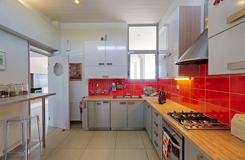 Schinias Villa | Seaside villa Hoopoe in Marathon-the garden is what separates you from the beach