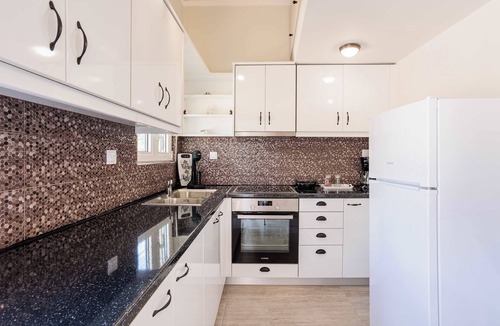 Agrilos Apartment | Seaview Serenity - Beachside Getaway