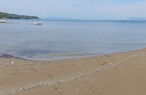 Molos Apartment | secluded, quiet studio 190 m from the beach for 2-4 persons