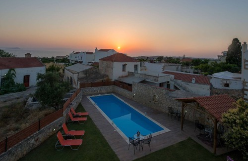 Chorafakia Apartment | Skandalis - Afrodite apartment with pool, sea view