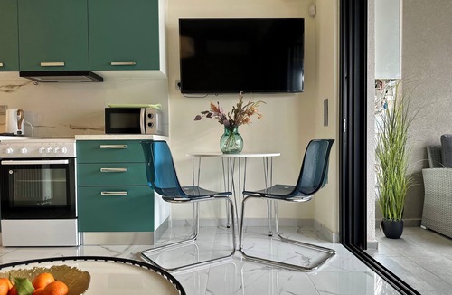 Petralona Apartment | Sky Suite 4