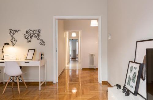 Plaka Apartment | Sleek Flat in Central Syntagma by UPSTREET