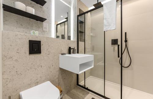 Kensal Green Apartment | Sophisticated & Spacious Luxe 5BR Home