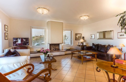 Lavreotiki Villa | Sounio-Villas Lavrio