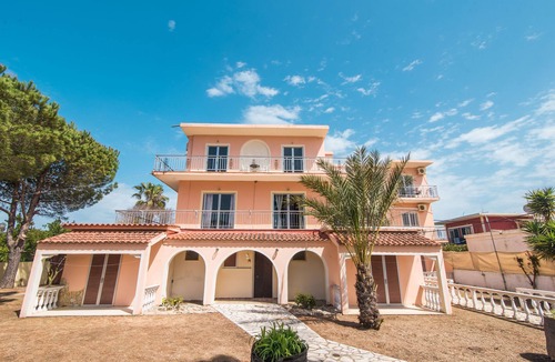 Ag. Georgios Condo | SouthGate1