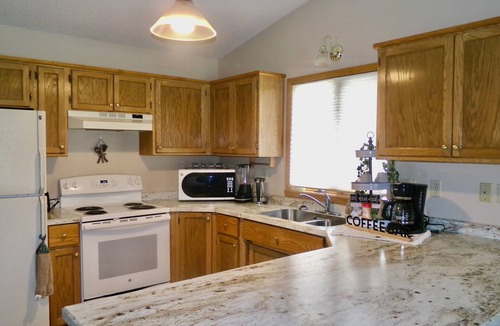 Moorhead House | Spacious 4-bedroom house in charming Moorhead with fitness room, WiFi