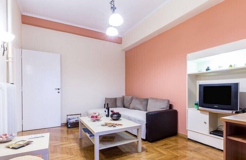 Platia Viktorias Apartment | Spacious apartment with 3 bedrooms
