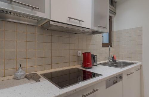 Agia Paraskevi Apartment | Spacious & central 2BR apt in Agia Paraskevi