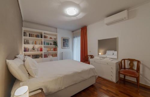 Agia Paraskevi Apartment | Spacious & central 2BR apt in Agia Paraskevi