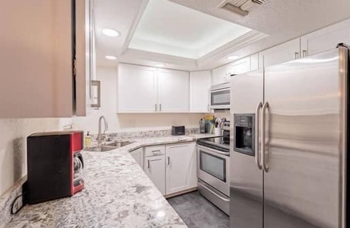 Tucson Condo | Spacious Split Floor Plan with Pool and Mountain views