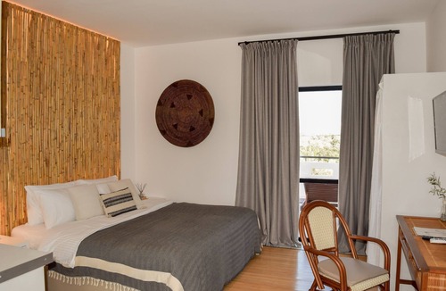 Galatas Hotel | Spacious superior sea view room