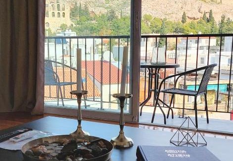 Anafiotika Apartment | Spectacular Acropolis view apartment