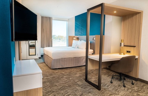 Newark Hotel | SpringHill Suites by Marriott Newark Fremont