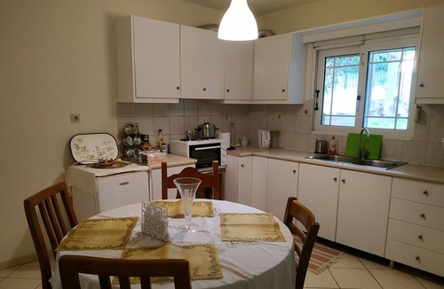 Spata-Artemida Apartment | Stavros Apartments