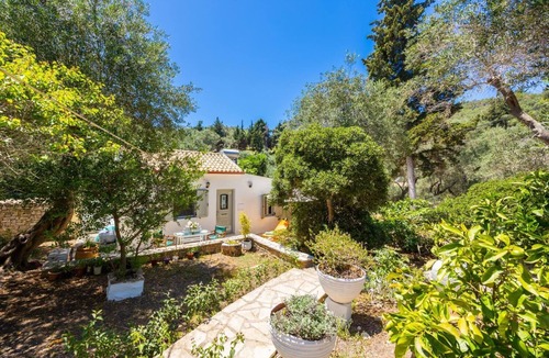 Koutsi Apartment | Stefanos Cottage - One Bedroom Apartment, Sleeps 2