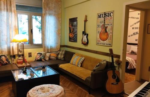 Mousio Apartment | Still got the blues