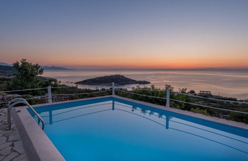 Varvara Villa | STONE BUILT LUXURY VILLA WITH PRIVATE POOL AND SEA VIEW