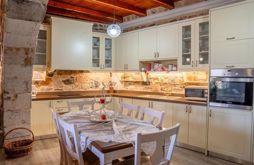 Ano Karouzana House | Stone House Ano Karouzano
