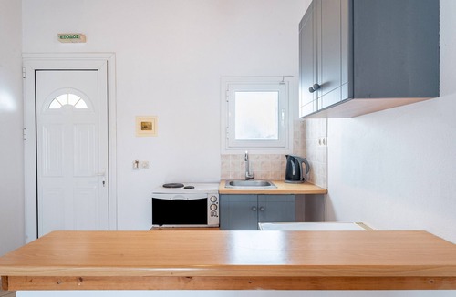 Kavos Apartment | Studio Apartment 'Kavos Panorama 111' with Sea View, Wi-Fi