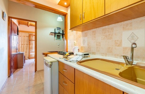 Lakones Apartment | Studio Apartment 'One Bedroom Apartment Vasillis' with Balcony, Wi-Fi and Air Conditioning