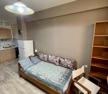 Agios Panteleimonas Apartment | Studio For Two