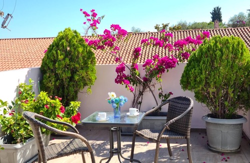 Benitses Apartment | Studio "Galini Studios 5" Near the Beach with Wi-Fi, A/C & Balcony