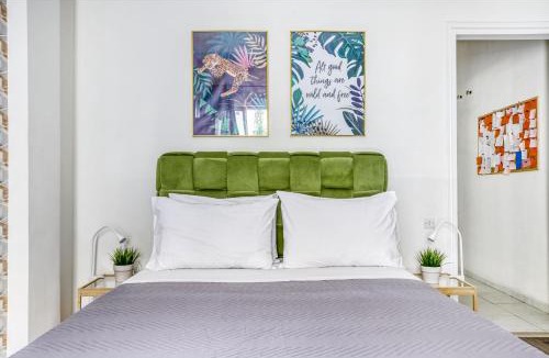 Plaka Apartment | Studio in The Heart of Acropolis