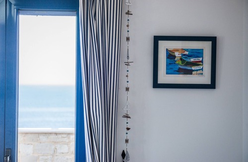 Akrotiri Villa | Stunning luxury seafront villa near Stavros, Akrotiri, Crete.