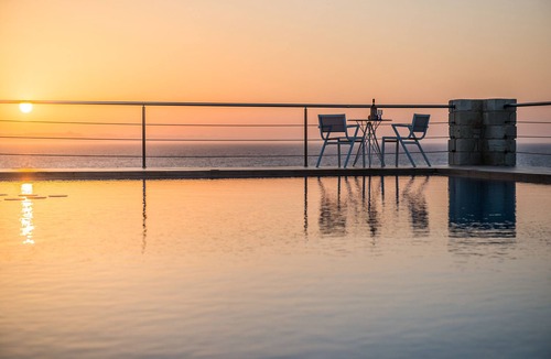 Akrotiri Villa | Stunning luxury seafront villa near Stavros, Akrotiri, Crete.