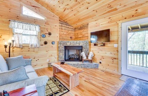 Murphy House | Stunning Murphy Cabin - 5 Mi to Cherokee Lake!