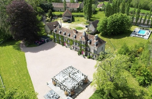 Saint-Sulpice-le-Gueretois House | Stunning private castle with heated pool sleeps 18