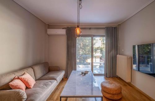 Agia Paraskevi Apartment | Stylish 2BR with Balcony, Northern Suburbs