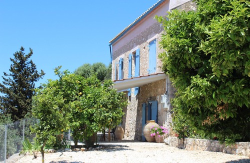 Manganos Cottage | Stylish Stone Cottage with Pool near Fiskardo