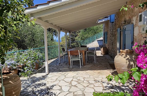 Manganos Cottage | Stylish Stone Cottage with Pool near Fiskardo