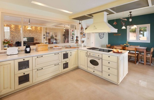 Sfakera Villa | Stylish villa, Regina Rossa with heated pool and stunning panoramic sea views