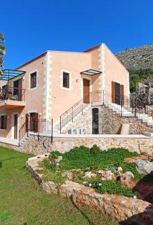 Akrotiri Cabin | Summer Villa with sea view,6 min drive from airport, near Seitan Limania beach