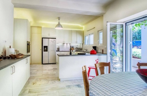 Ormos Agiou Ioannou Villa | Summervilla with private infinity pool