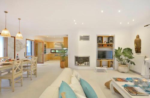 Afra Villa | Sunlight Eros Villa