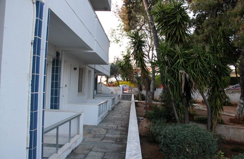 Saronida Apartment | Sunset seaview apartment on the coast of Saronida