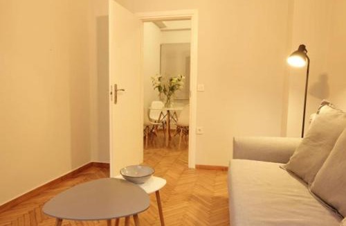 Neapoli Apartment | Super Comfrortable Modern Apartment in Kolonaki