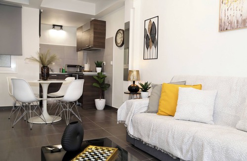 Thissio Apartment | SWEET Monastiraki House 2 - modern, vibrant, refreshing