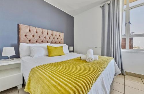 South Beach Apartment | Tenbury by the beachfront 806